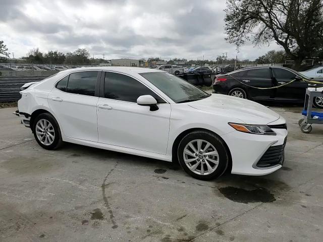 2021 Toyota Camry - Image 11