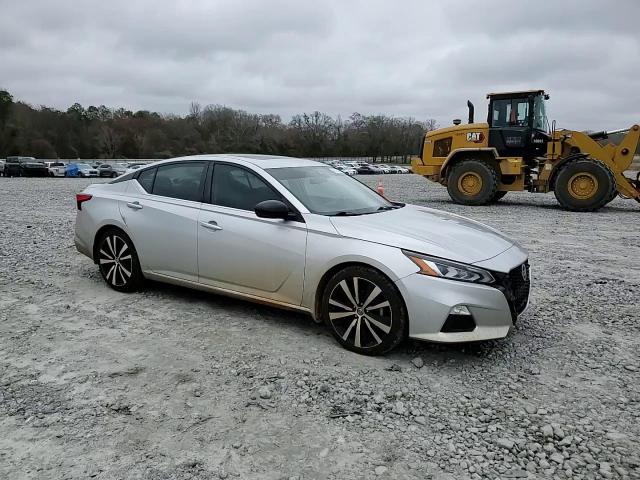 2020 Nissan Altima - Image 10