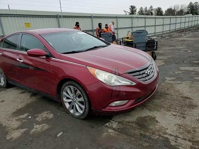 2011 Hyundai Sonata - Image 10