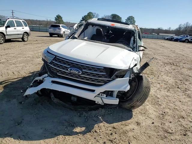 2022 Ford Explorer - Image 11