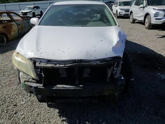 2009 Toyota Camry - Image 10