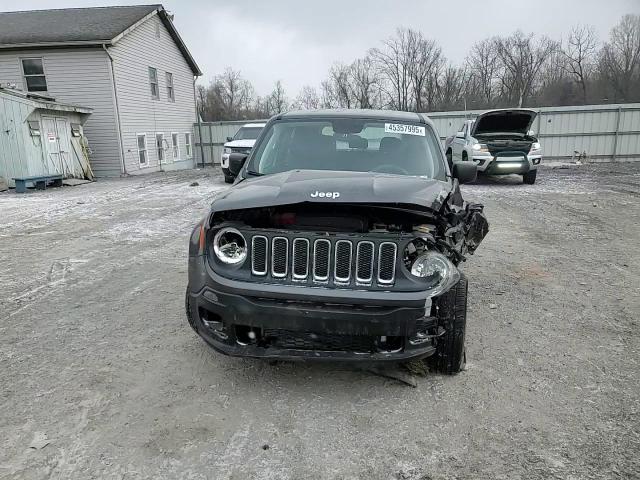 2018 Jeep Renegade - Image 12