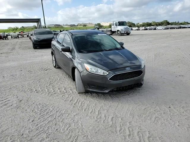 2018 Ford Focus - Image 13