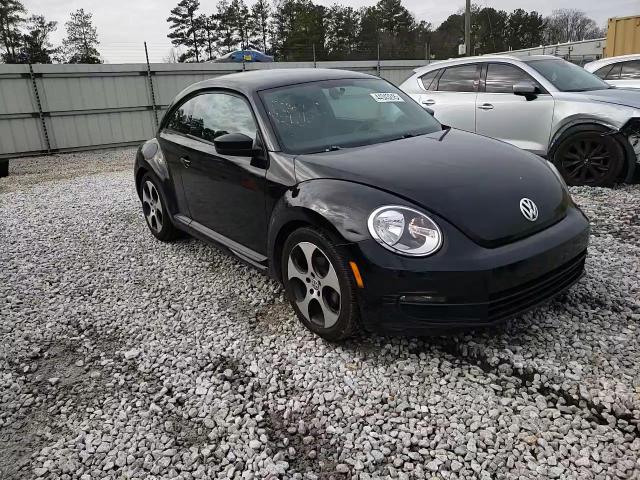 2013 Volkswagen Beetle - Image 13