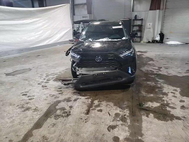 2023 Toyota RAV 4 - Image 12