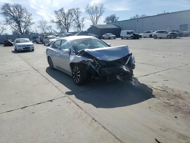 2018 Nissan Altima - Image 11
