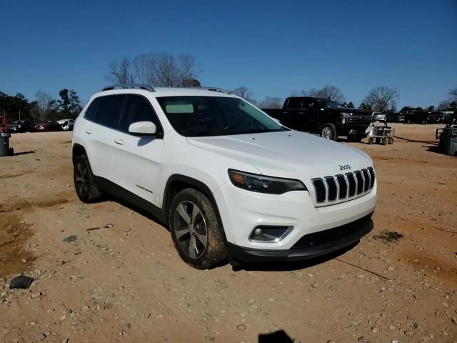 2019 Jeep Grand Cherokee - Image 11
