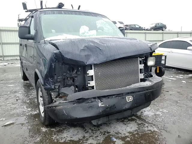 2012 Chevrolet Express - Image 12