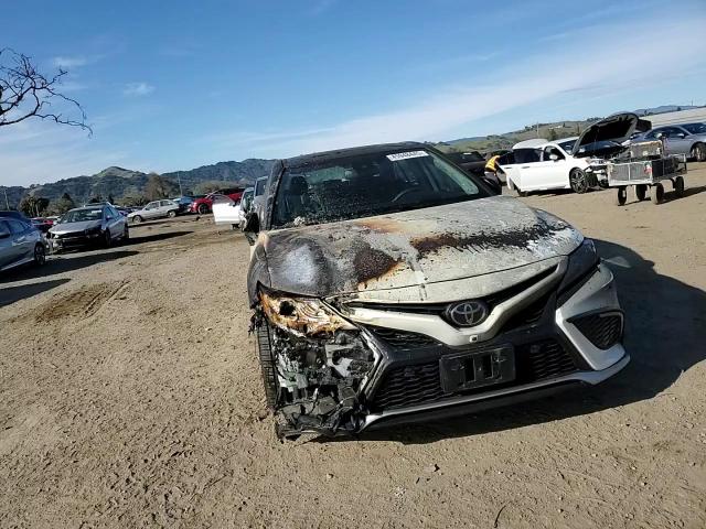 2023 Toyota Camry - Image 10