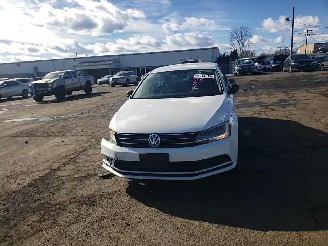 2016 Volkswagen Jetta - Image 10