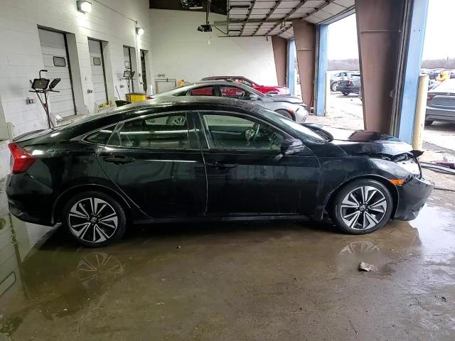 2018 Honda Civic - Image 13