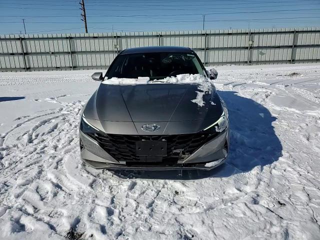 2021 Hyundai Elantra - Image 11
