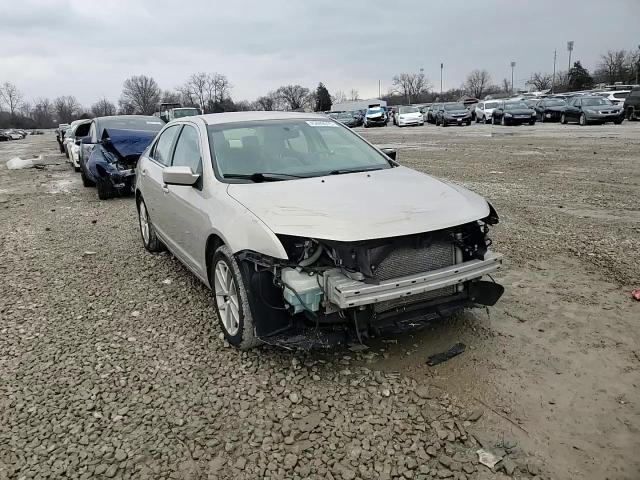2010 Ford Fusion - Image 11