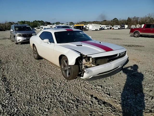 2014 Dodge Challenger - Image 11