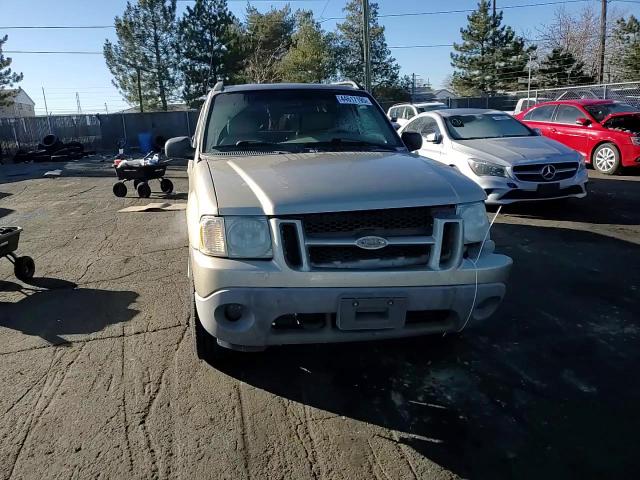 2001 Ford Explorer - Image 11