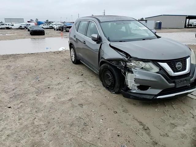 2018 Nissan Rogue - Image 12