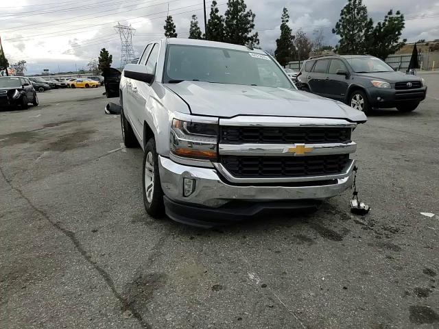 2016 Chevrolet Silverado - Image 11