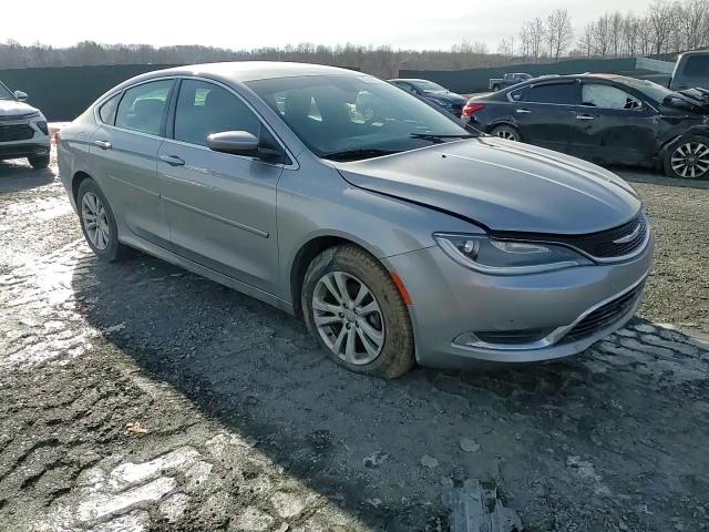 2015 Chrysler 200 - Image 10
