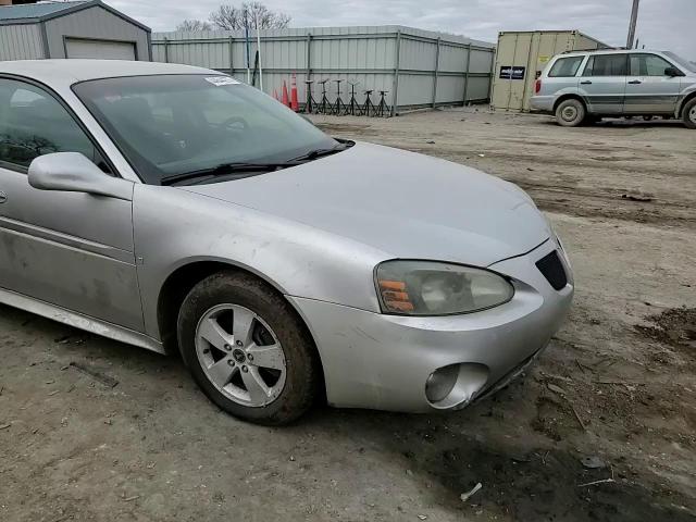 2006 Pontiac Grand Prix - Image 10