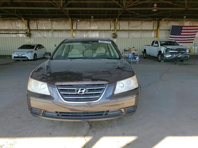 2009 Hyundai Sonata - Image 11