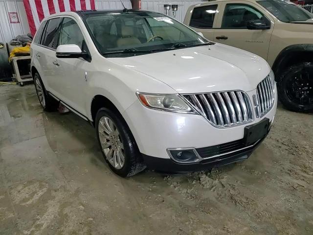 2015 Lincoln MKX - Image 13