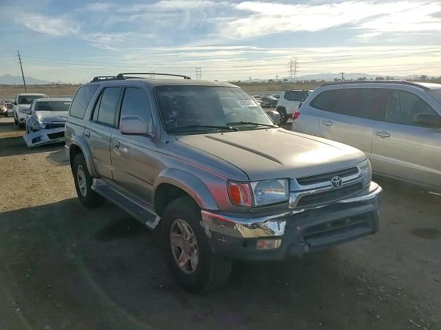 2001 Toyota 4Runner - Image 11