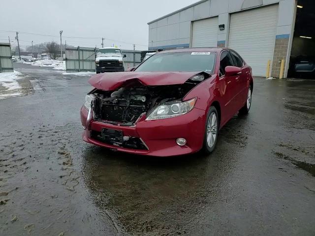 2014 Lexus ES - Image 13