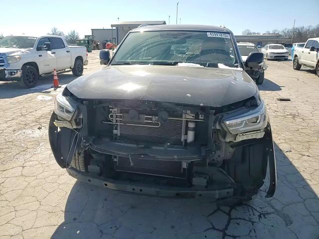 2018 Infiniti QX80 - Image 14