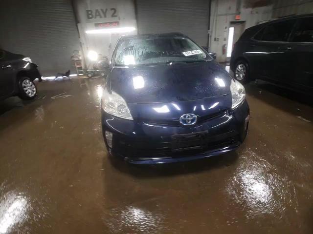2015 Toyota Prius - Image 13
