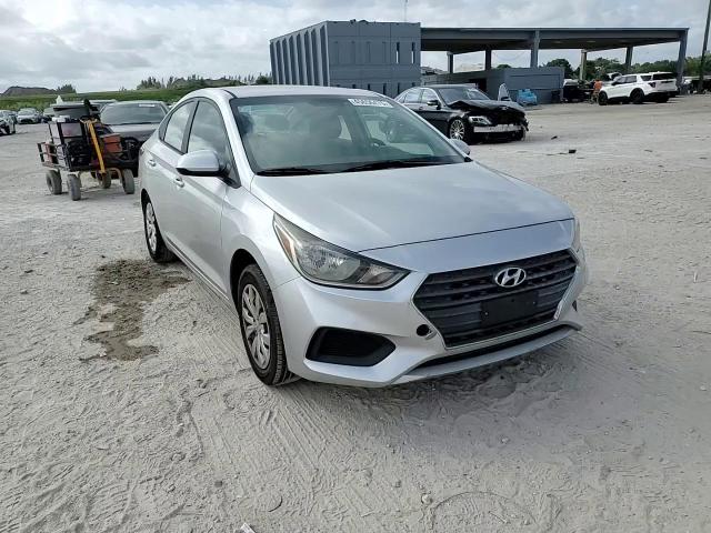 2018 Hyundai Accent - Image 10