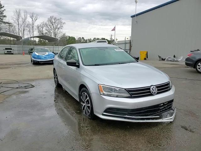 2016 Volkswagen Jetta - Image 14