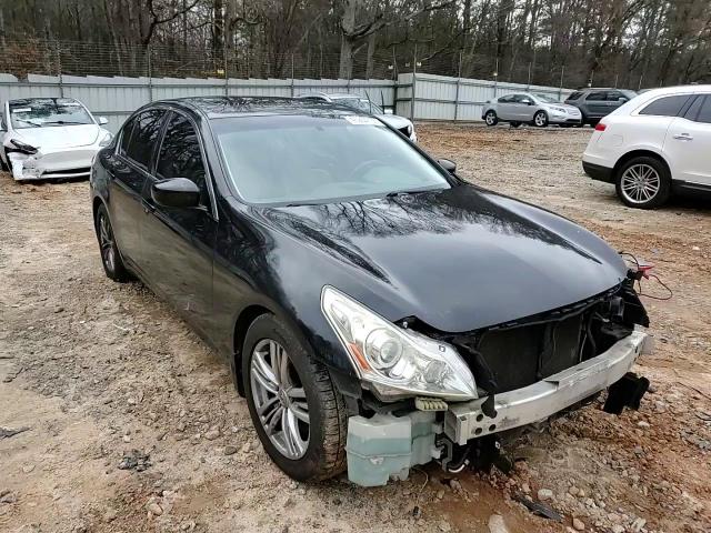 2013 Infiniti G - Image 10