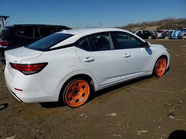 2021 Nissan Sentra - Image 13