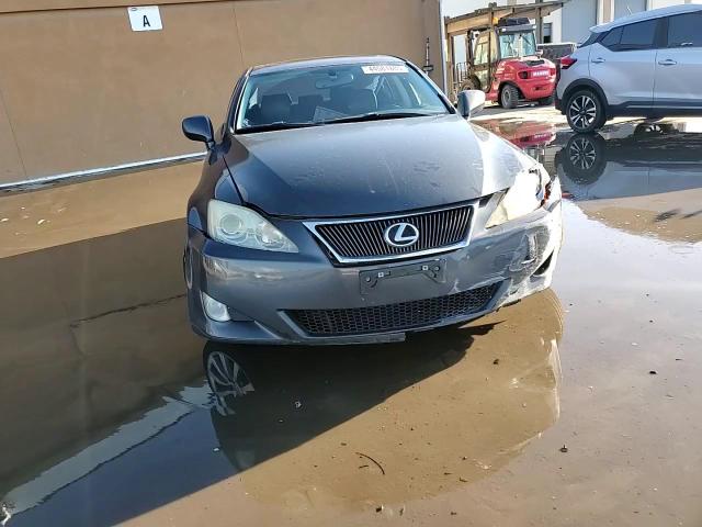 2008 Lexus IS - Image 10