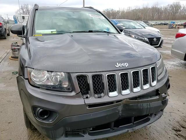 2016 Jeep Compass - Image 14