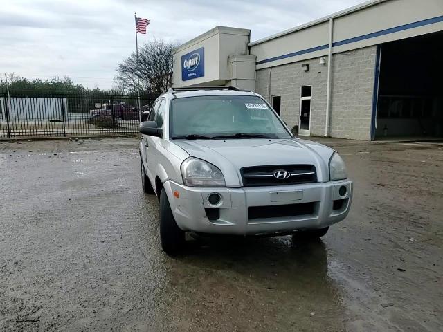 2008 Hyundai Tucson - Image 12