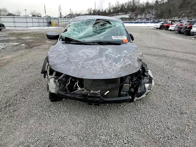 2019 Nissan Rogue - Image 10