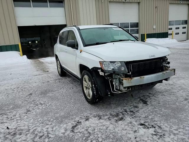 2016 Jeep Compass - Image 15