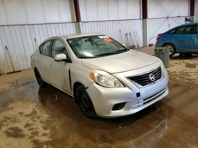 2013 Nissan Versa - Image 13