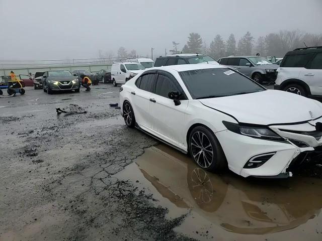 2019 Toyota Camry - Image 10