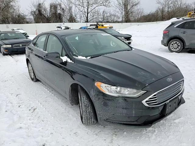 2017 Ford Fusion - Image 10