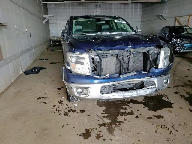 2016 Nissan Titan - Image 11