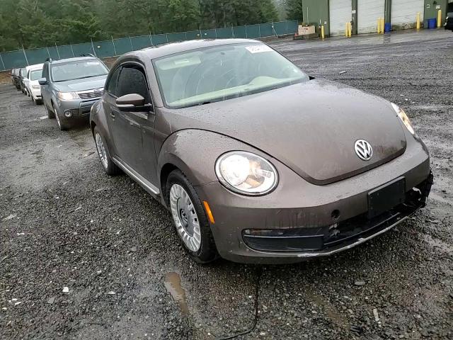 2015 Volkswagen Beetle - Image 11