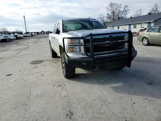 2014 Chevrolet Silverado - Image 11