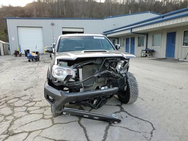 2015 Toyota Tacoma - Image 11