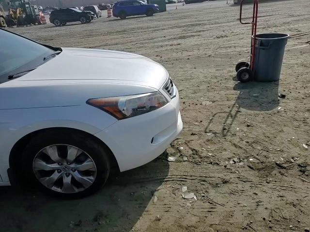 2010 Honda Accord - Image 10