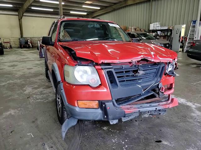 2007 Ford Explorer - Image 11