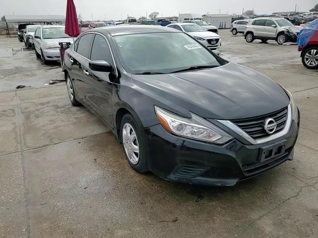 2016 Nissan Altima - Image 14