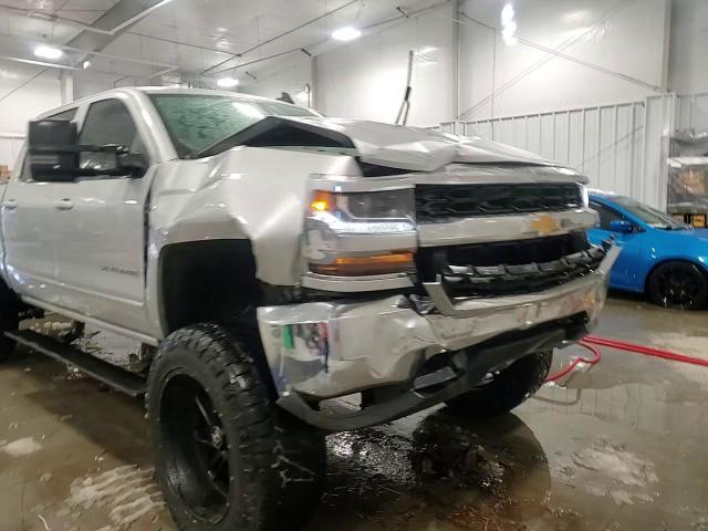 2016 Chevrolet Silverado - Image 13