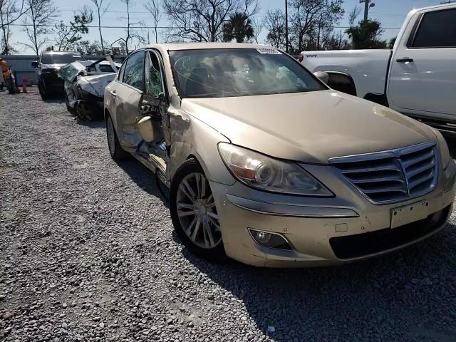 2011 Hyundai Genesis - Image 11